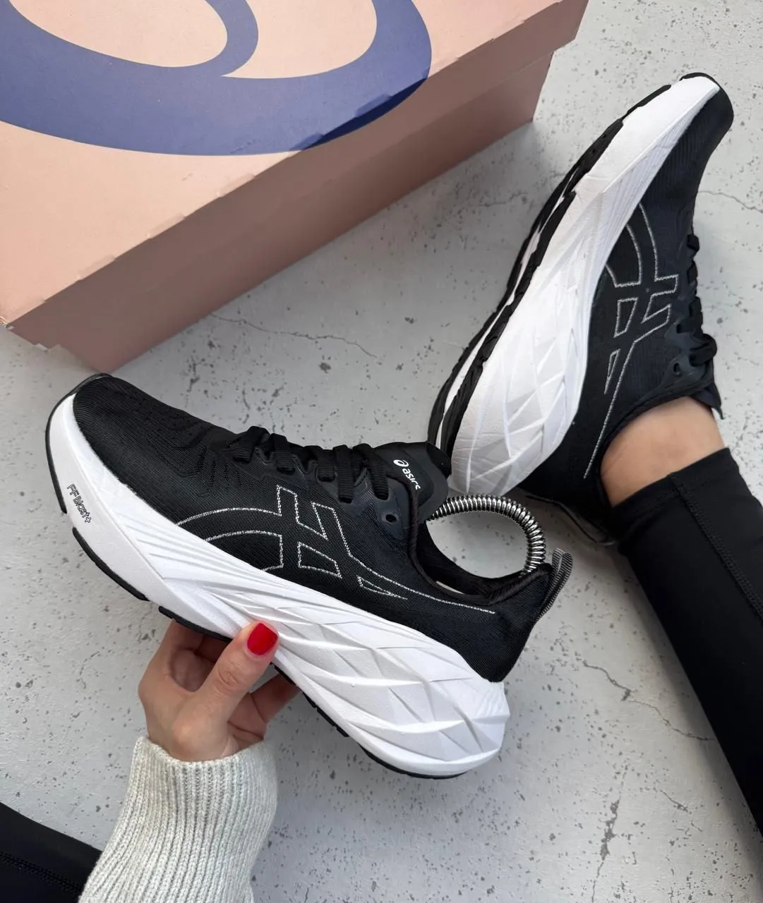 ASICS RUNNING - Image 1