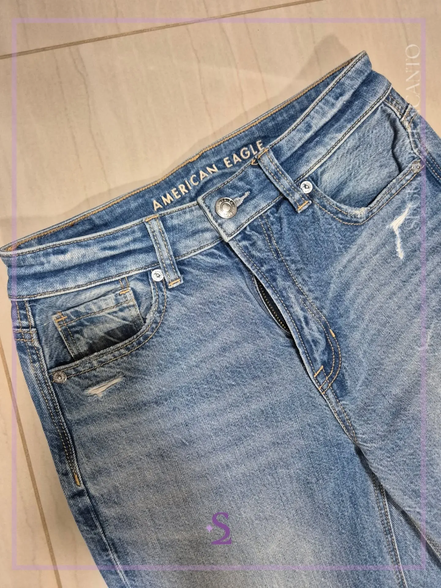 Mom jean XS S American Eagle como nuevo - Image 3