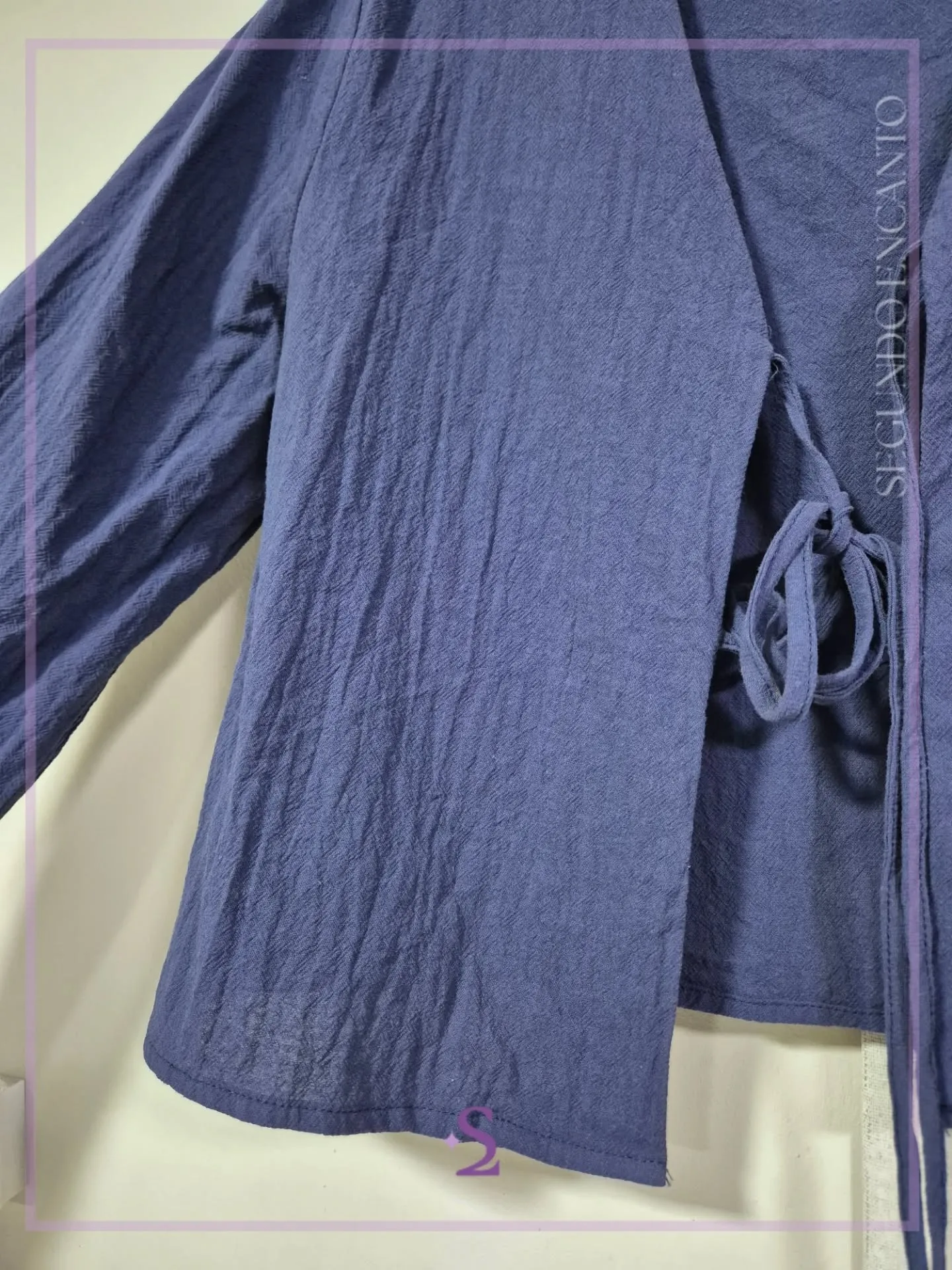 Blusa manga larga azul con nudos delanteros L/M - Image 3