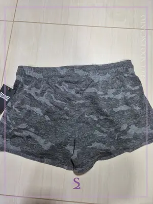 Short gris para andar en casa M