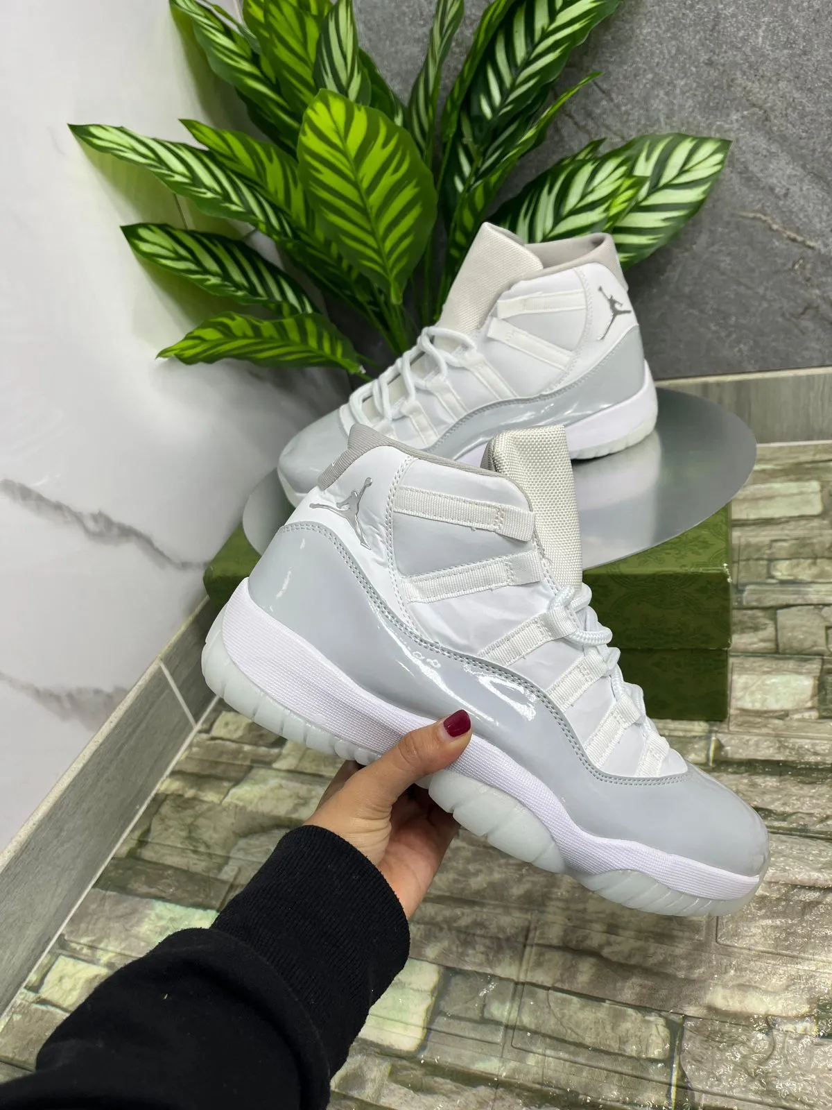 JORDAN RETRO - Image 1