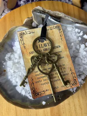 Amuleto de las 3 Llaves Abrecaminos