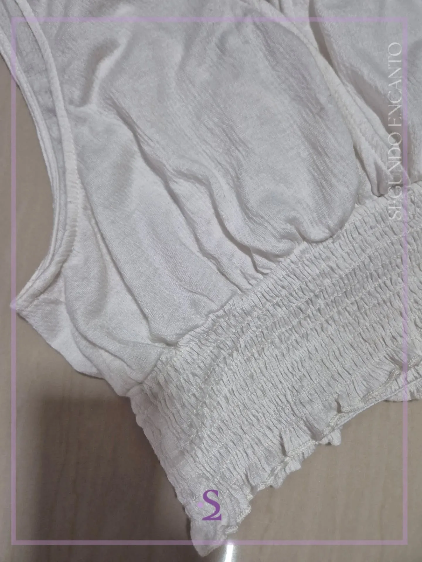Top en V color blanco S/M - Image 2
