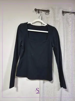 Camisa negra manga larga escote cuadrado L