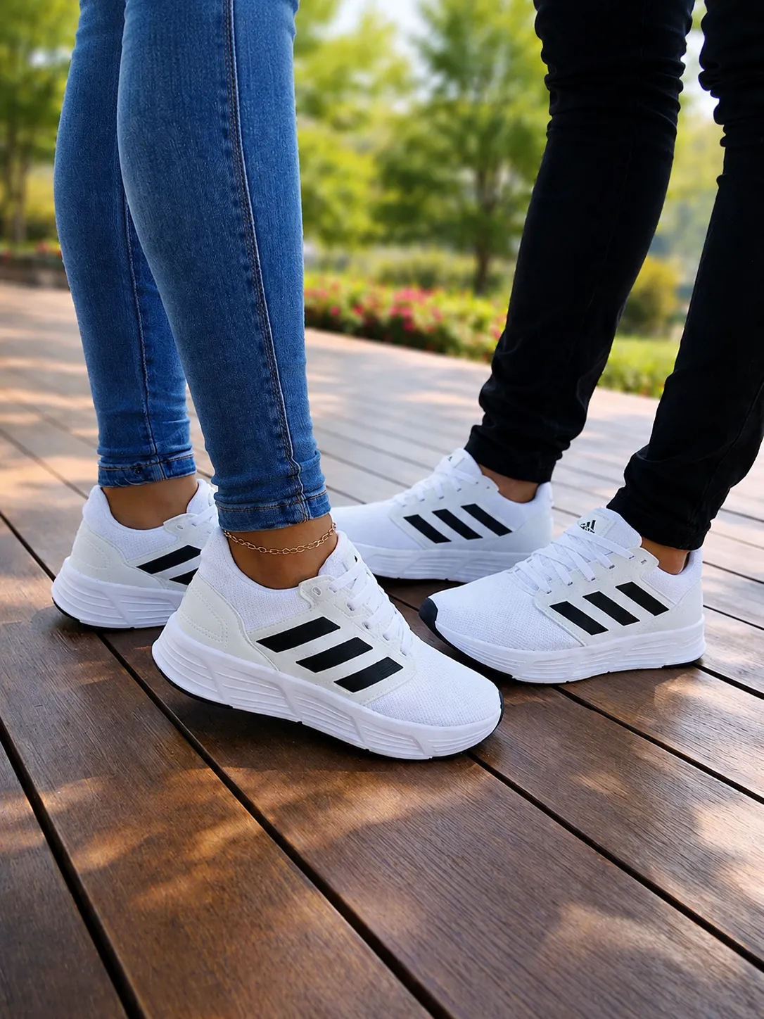 Running White & Black - Image 1