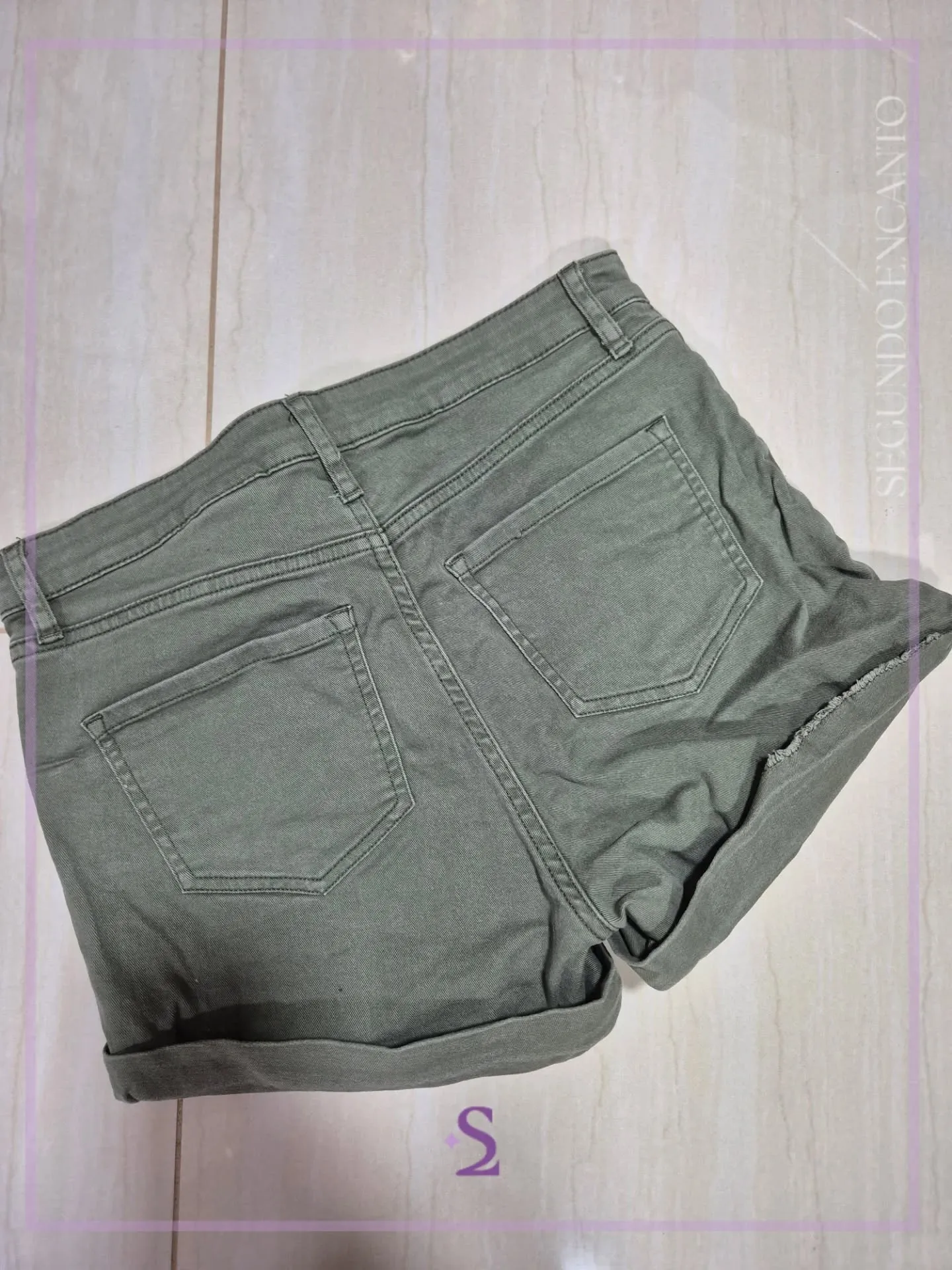 Short verde M - Image 2