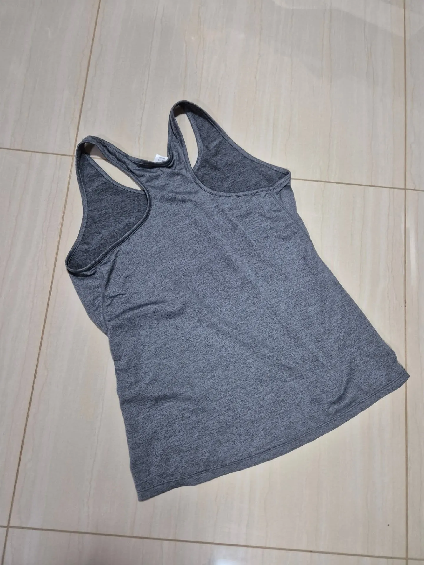 Camiseta gris M-L - Image 3