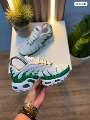 Nike Air Max Plus TN - Pine Green