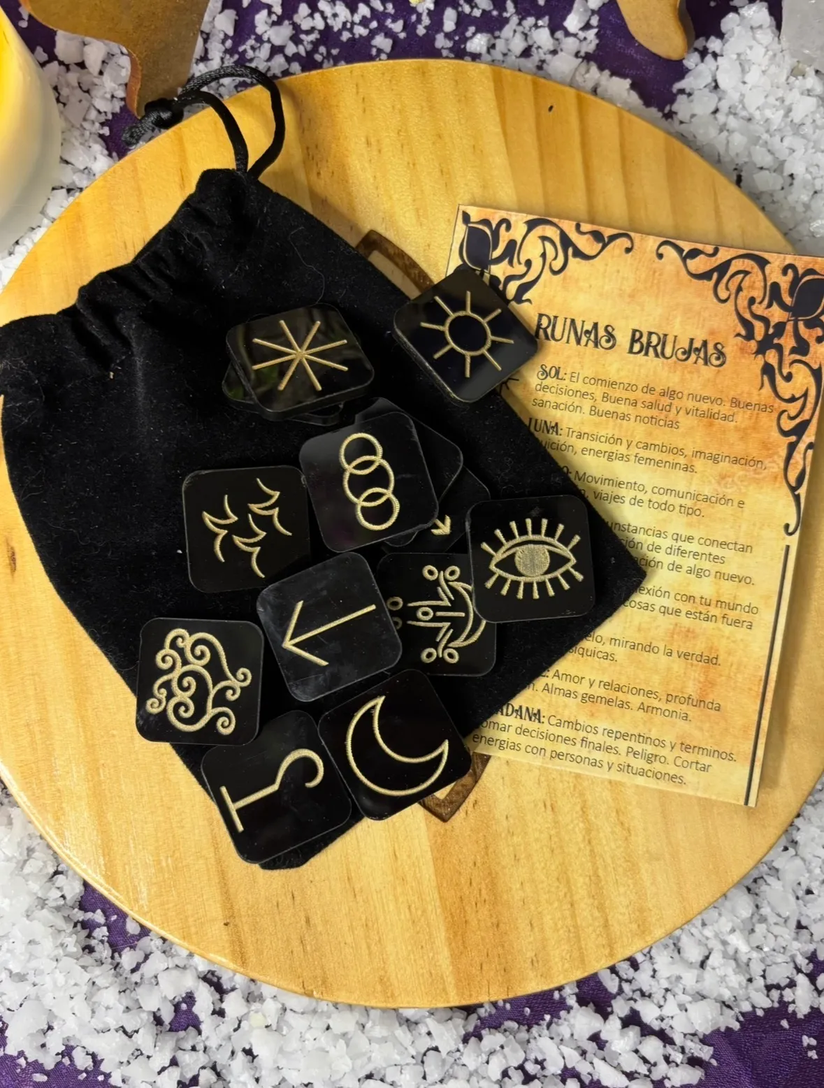 Runas brujas, acrílico negro - Image 1