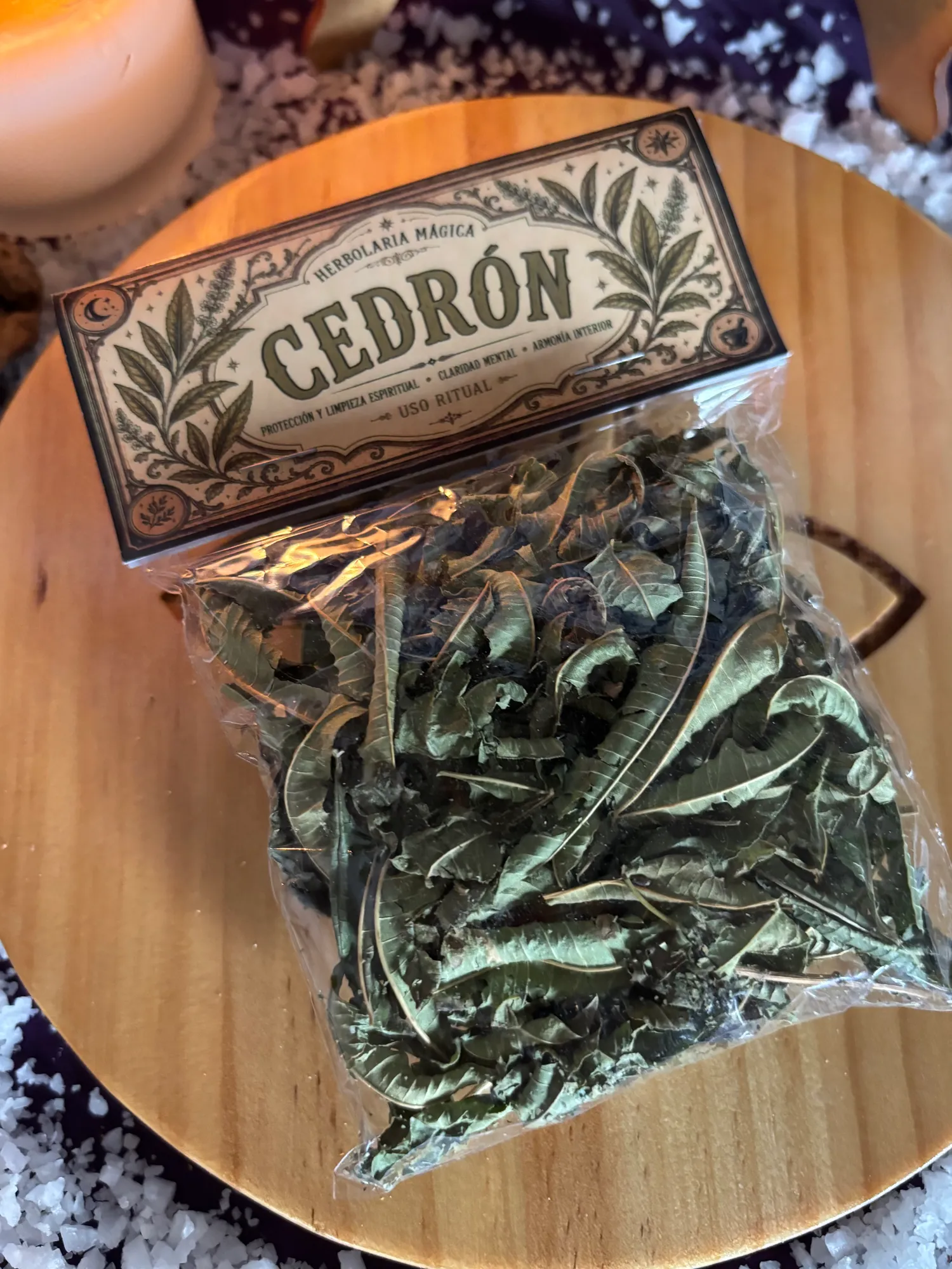 Cedrón: Claridad, Protección y Bienestar - Image 1