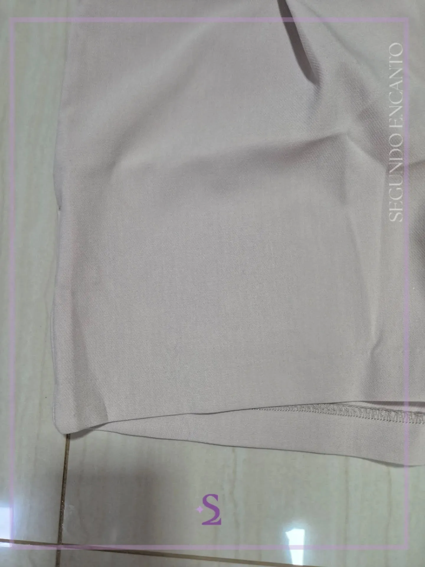 Short beige con bolsillos XS - Image 4