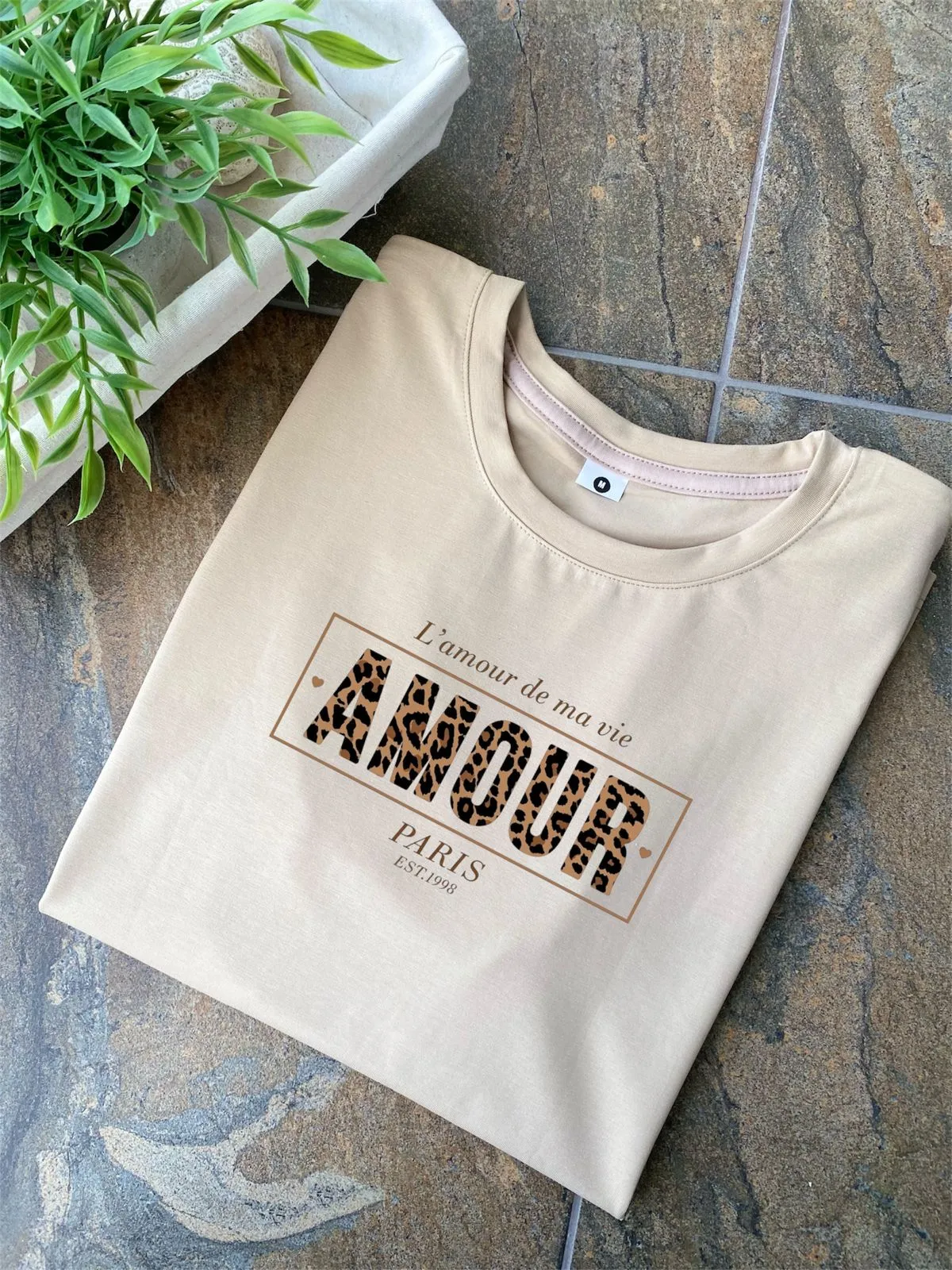 Amour Paris - Image 1