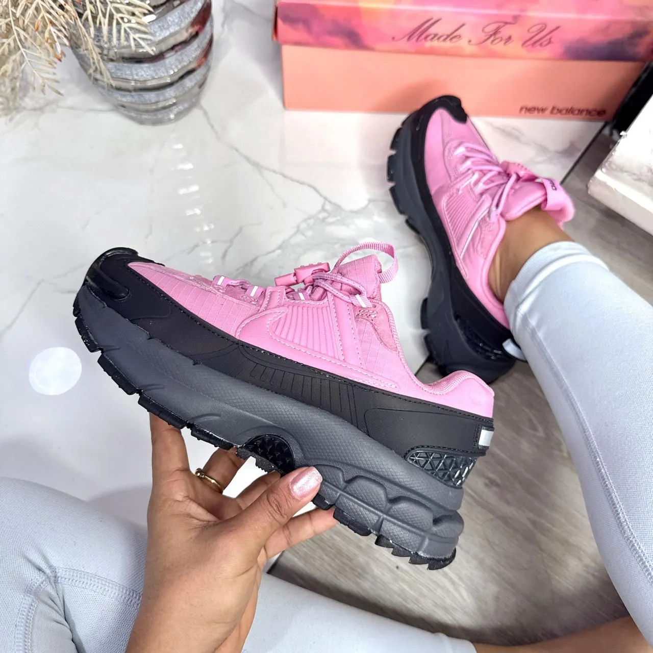 NIKE VOMERO 5 ROAM - Image 4