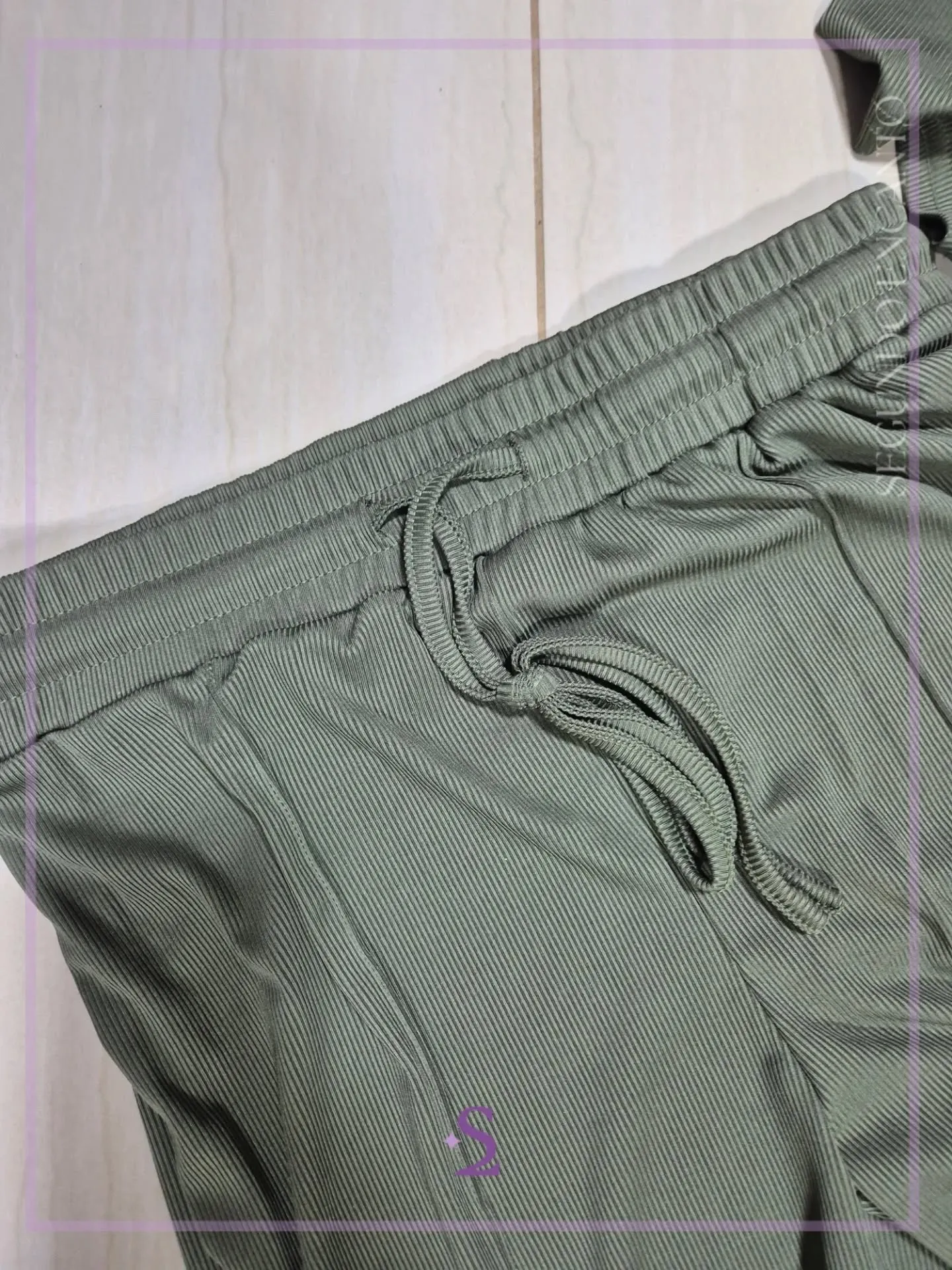 Conjunto verde body y pantalon L - Image 4