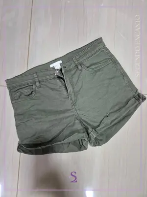 Short verde M
