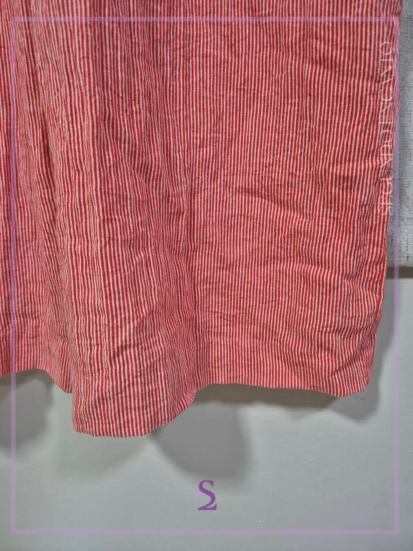 Enterizo rojo a rayas blancas L/M - Image 6