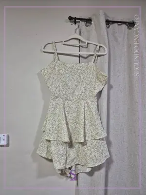 Romper floreado espalda descubierta M