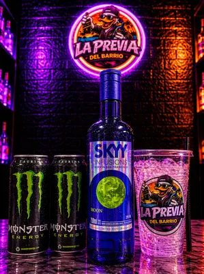 Skyy Moon + 2 monsters 