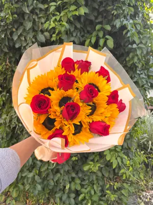 RAMOS DE GIRASOL Y ROSA