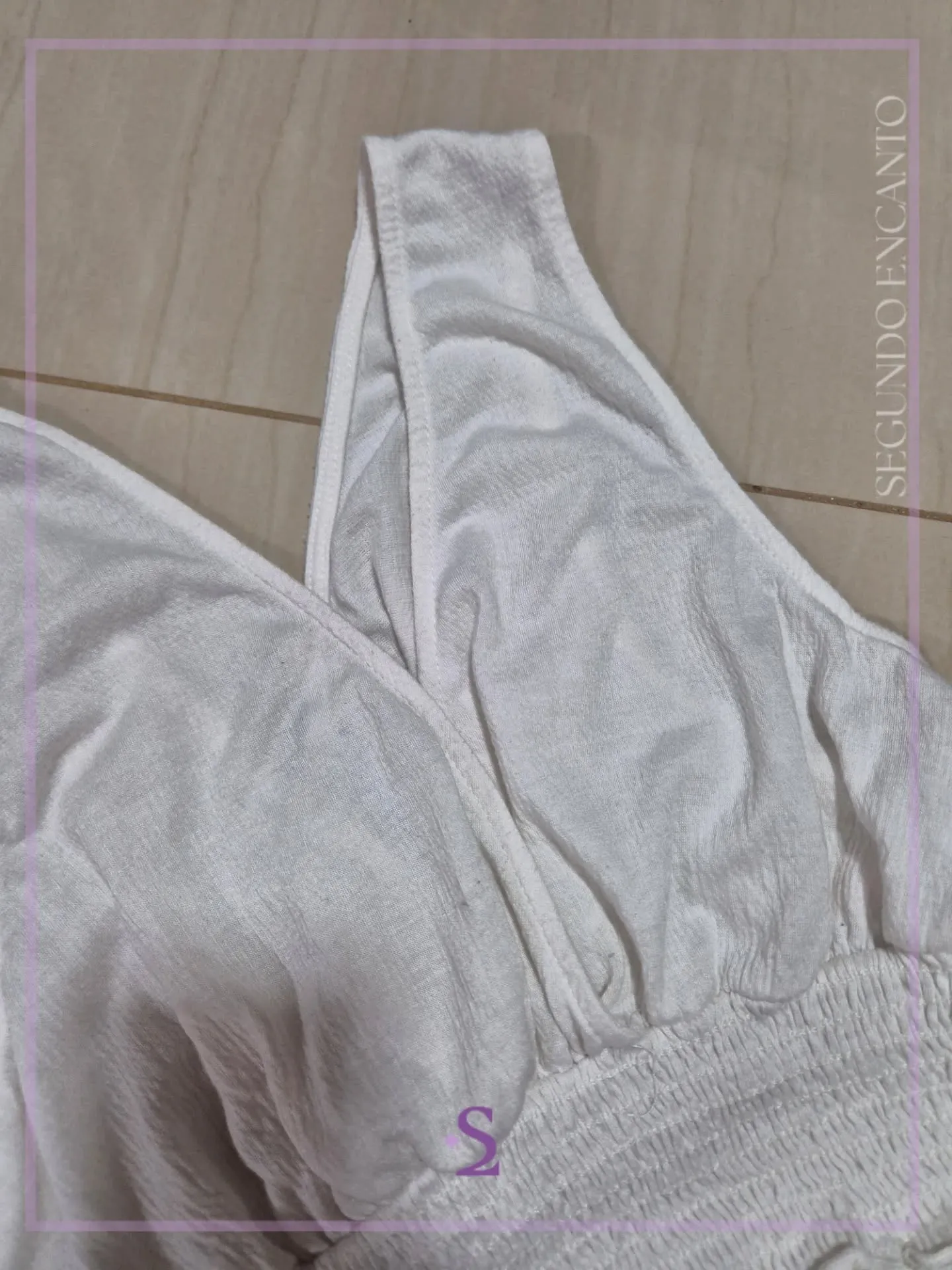 Top en V color blanco S/M - Image 4