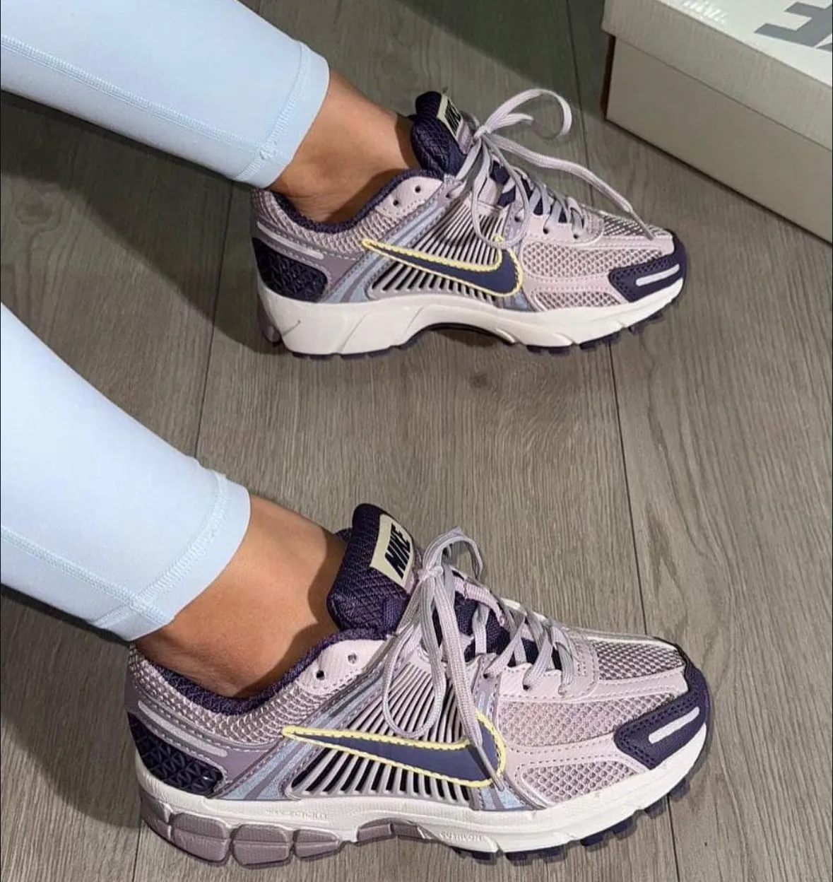 NIKE VOMERO - Image 2