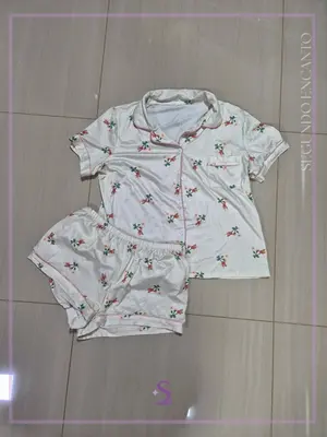 Conjunto pijama de flores L