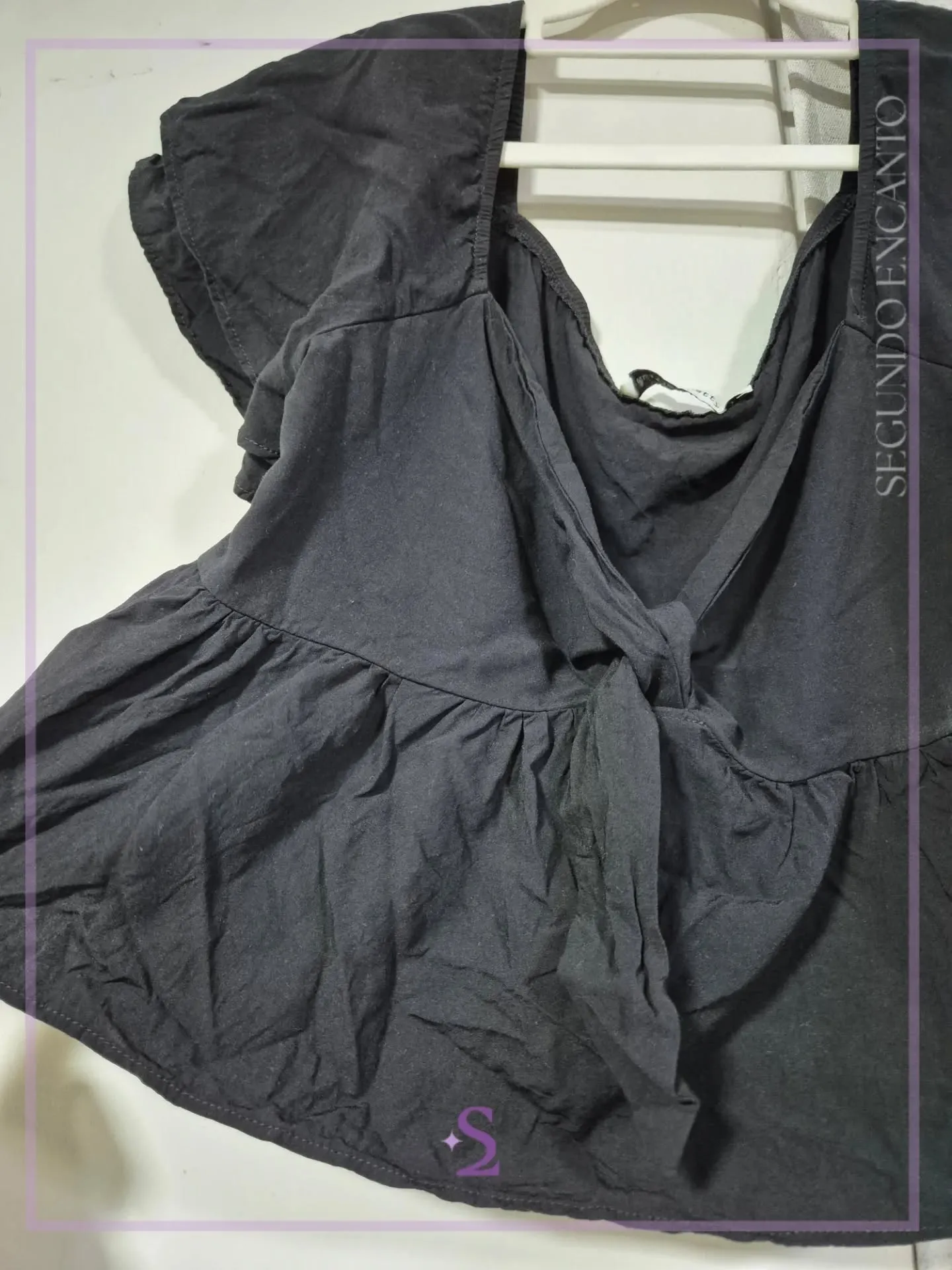 Blusa negra con escote M/L - Image 3