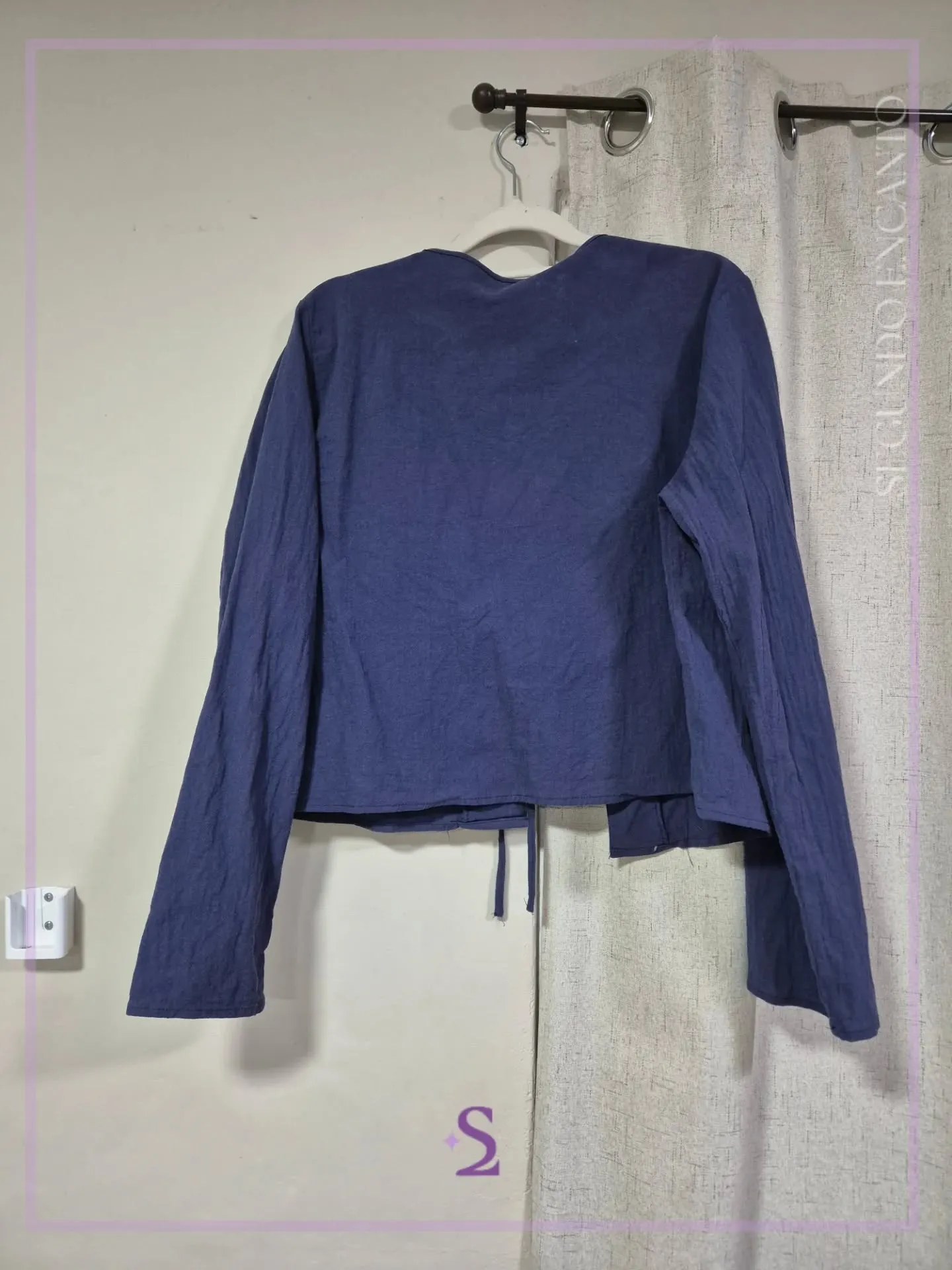 Blusa manga larga azul con nudos delanteros L/M - Image 4