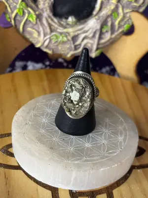 Anillo Pirita, prosperidad
