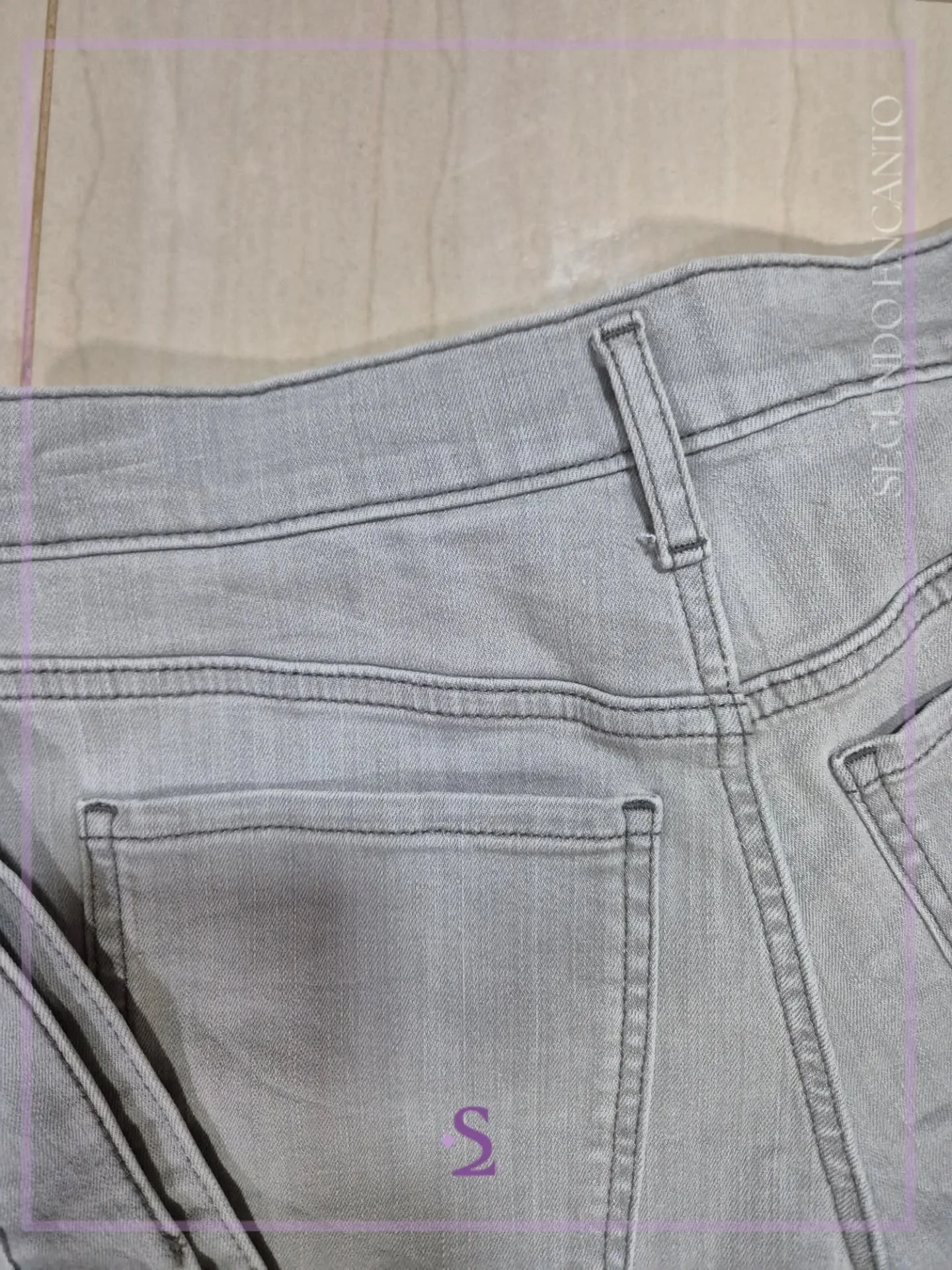 Short gris mezclilla con cinturon talla 27/4 M - Image 7