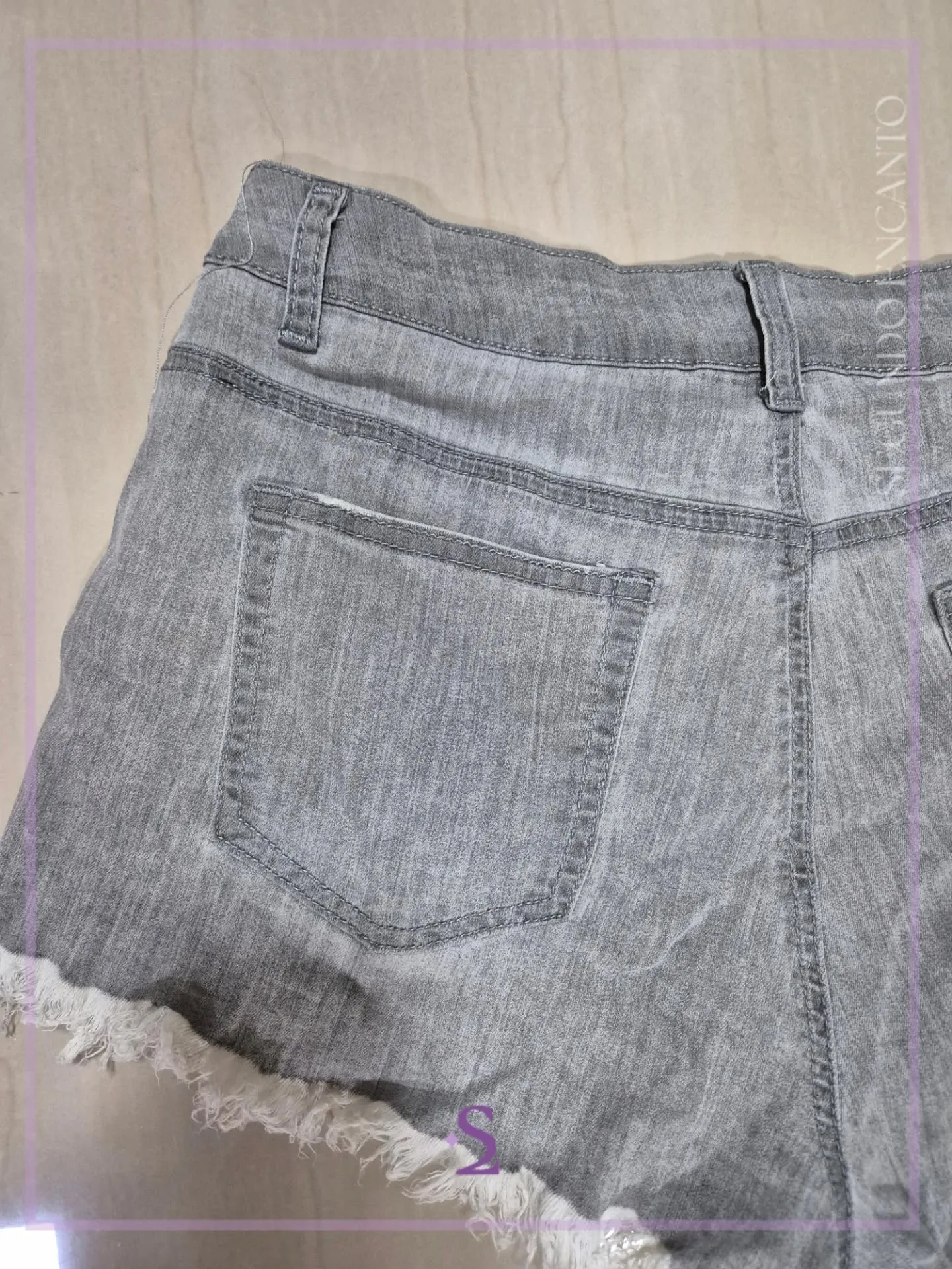 Short corto color gris L - Image 3