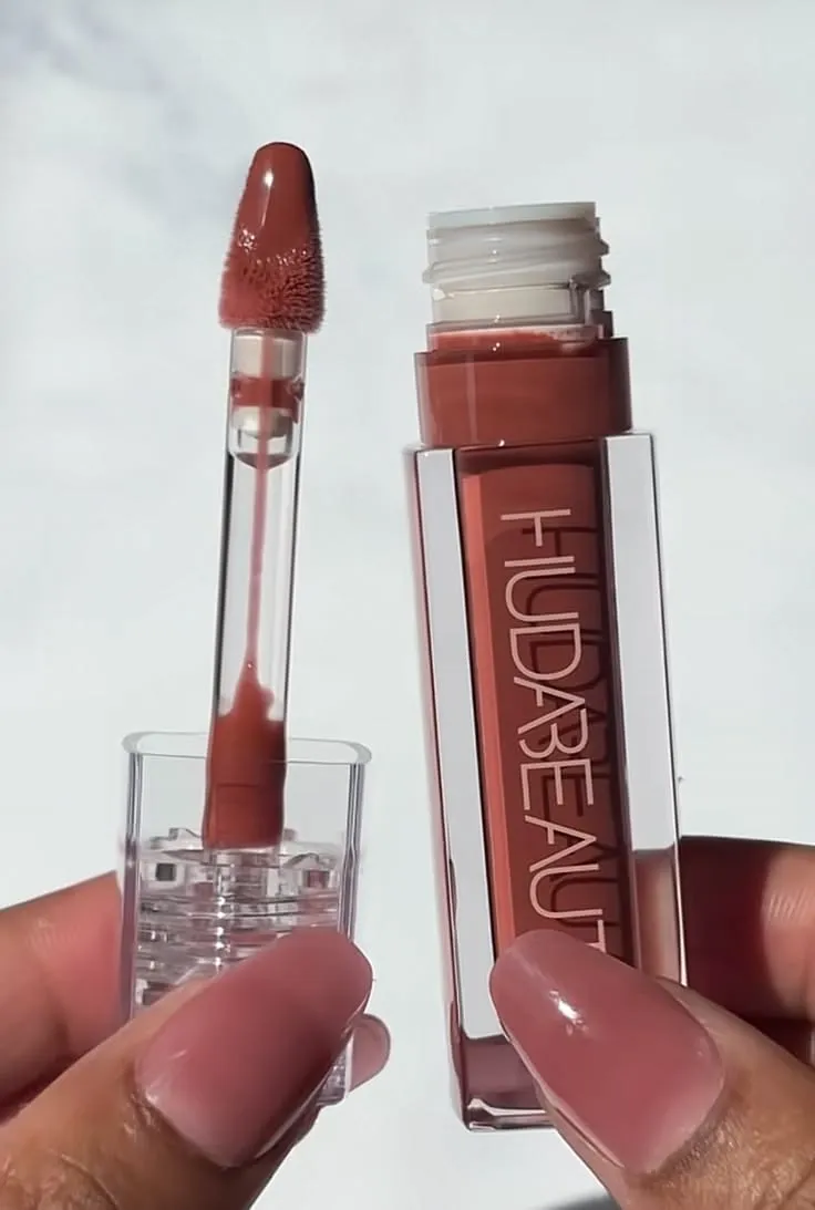 GLOSS HUDA BEAUTY - Image 2