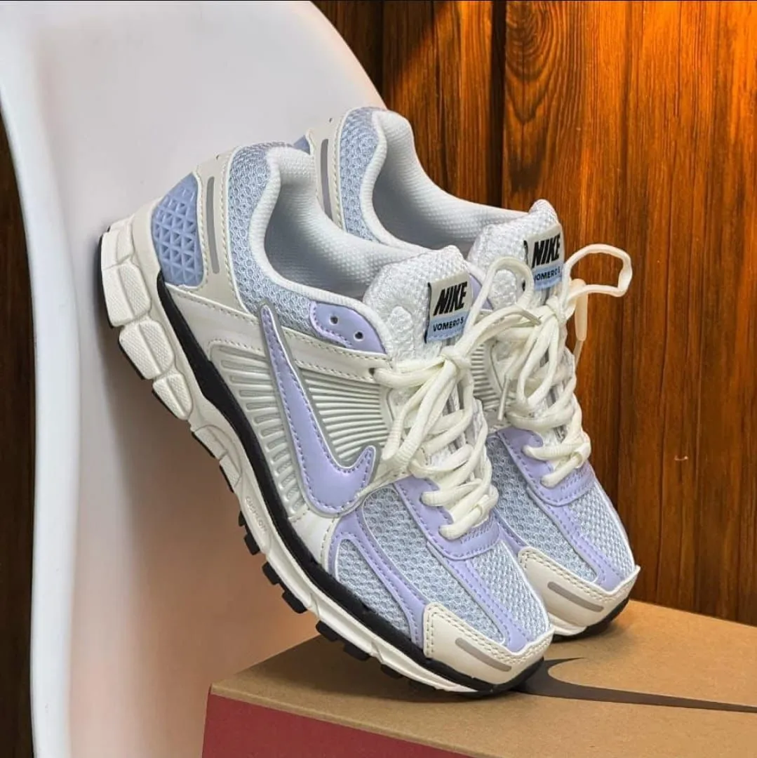 NIKE VOMERO - Image 1