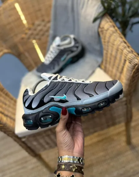 Nike Air Max Plus (TN) – Pink Gradient Edition - Image 3