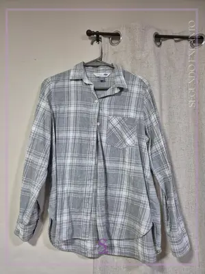 Camisa gris a cuadros manga larga M