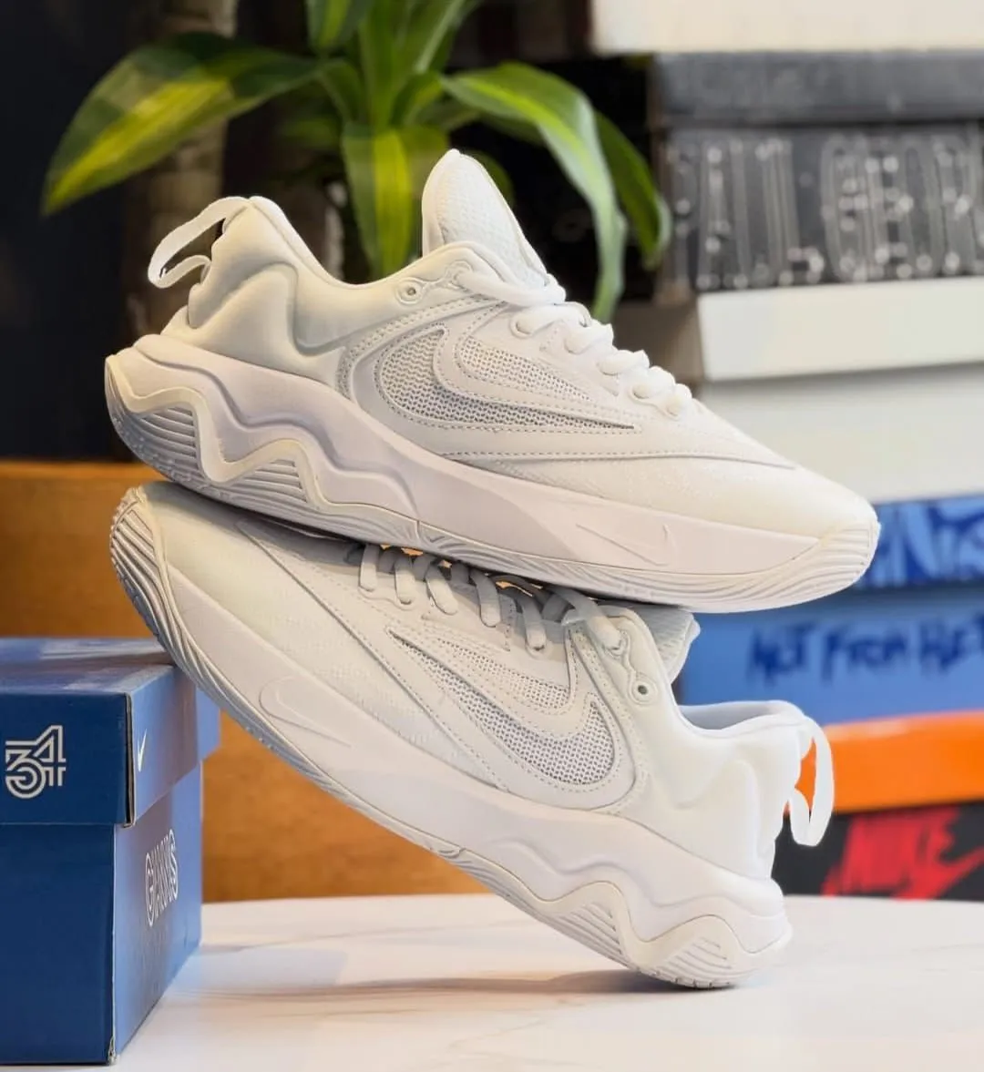 NIKE GIANNIS INMORTALITY - Image 1