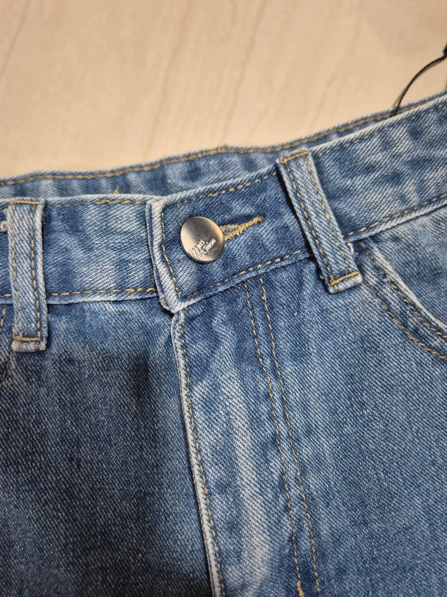 Short denim con estrellas en bolsillos S - Image 8