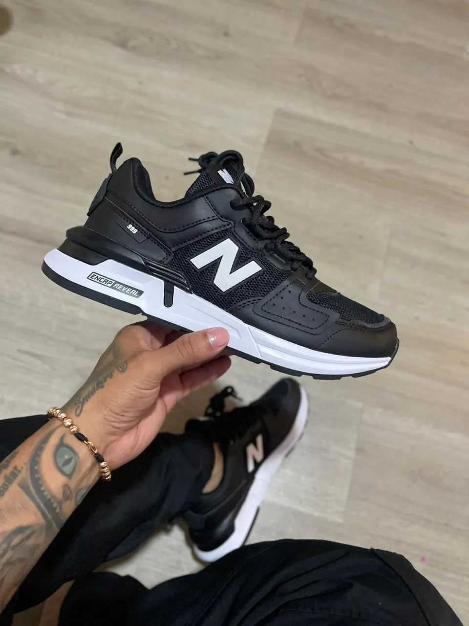 NEW BALANCE 999 - Image 1
