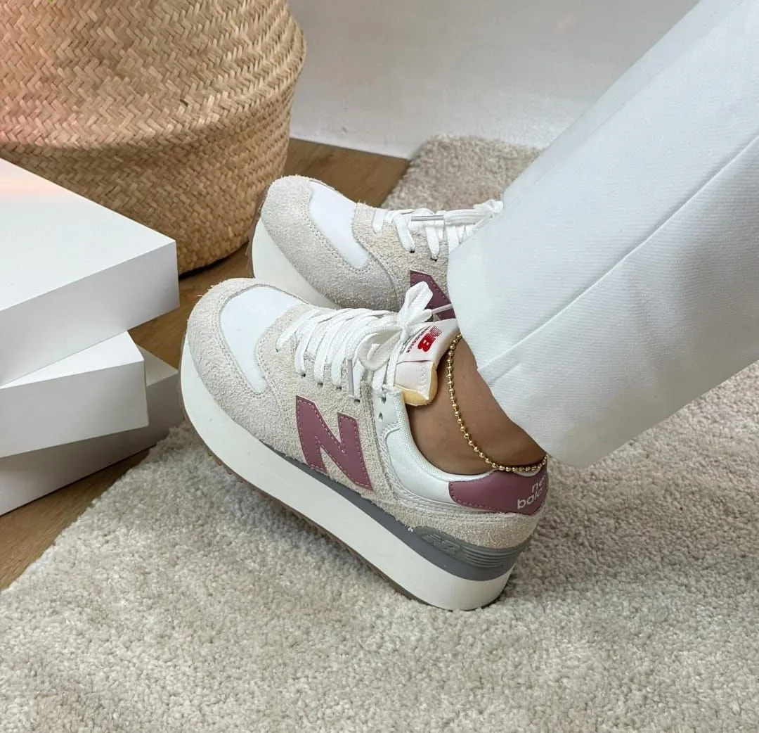 NEW BALANCE - Image 1