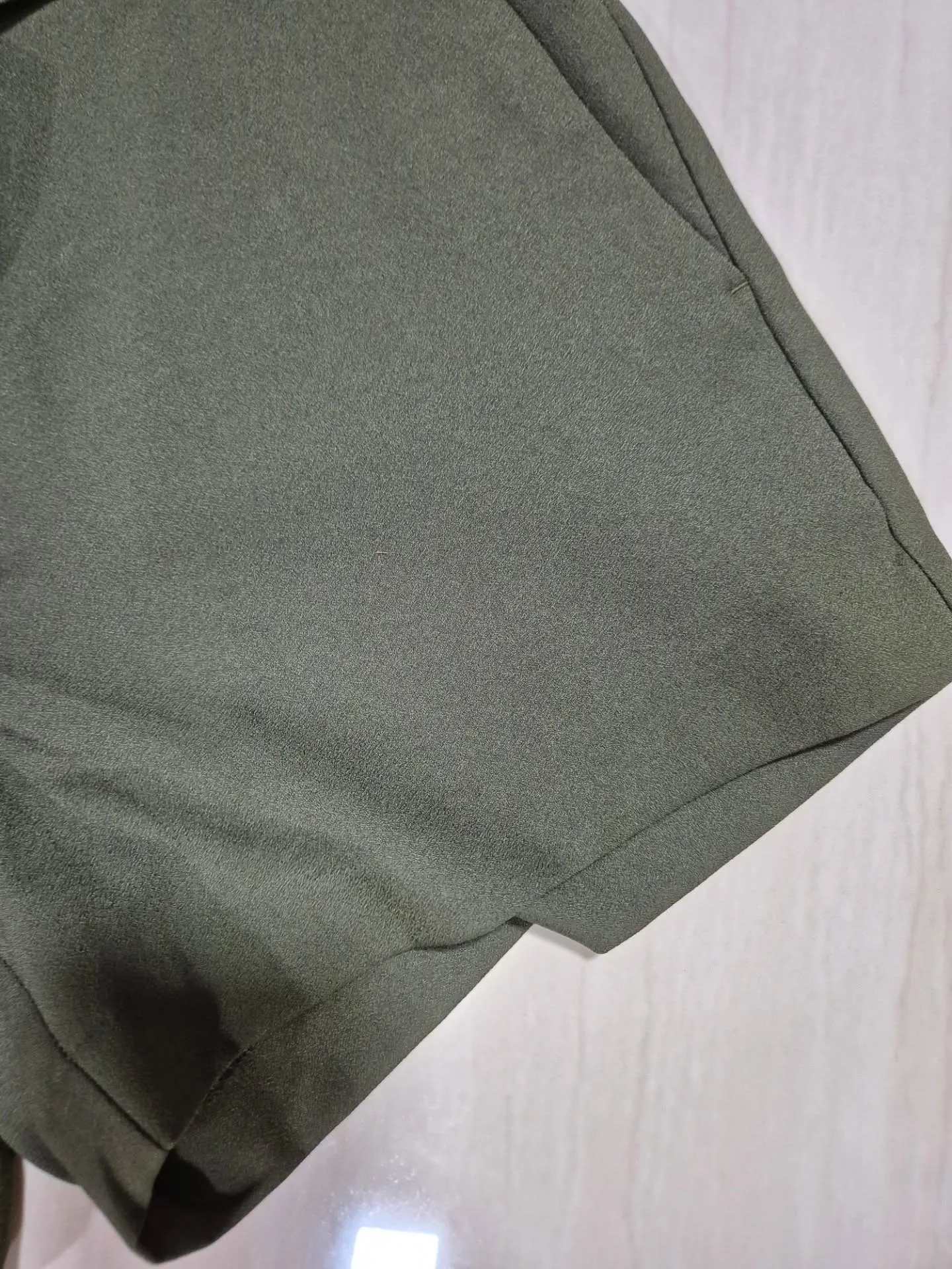 Short color verde con cinturon talla 4 M - Image 6