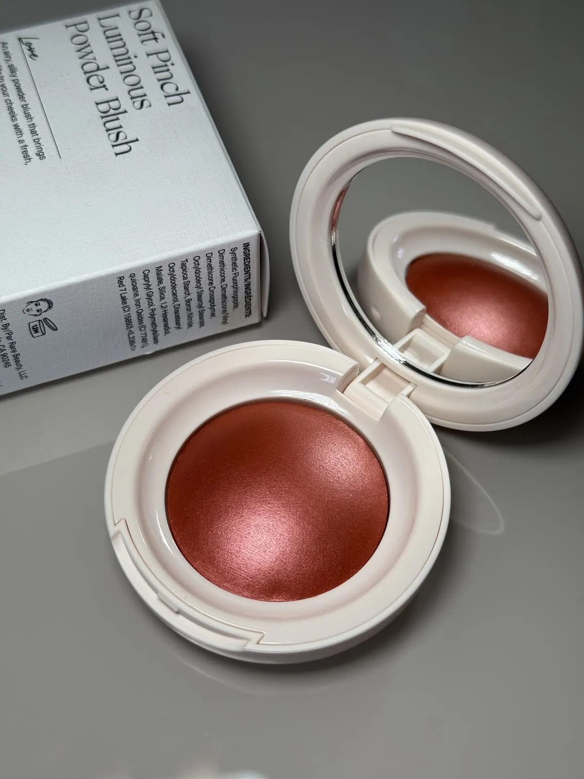 RUBOR COMPACTO RARE BEAUTY  - Image 2