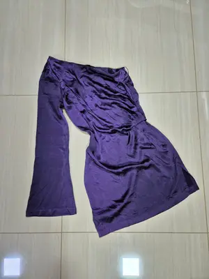 Vestido corto color morado S/M