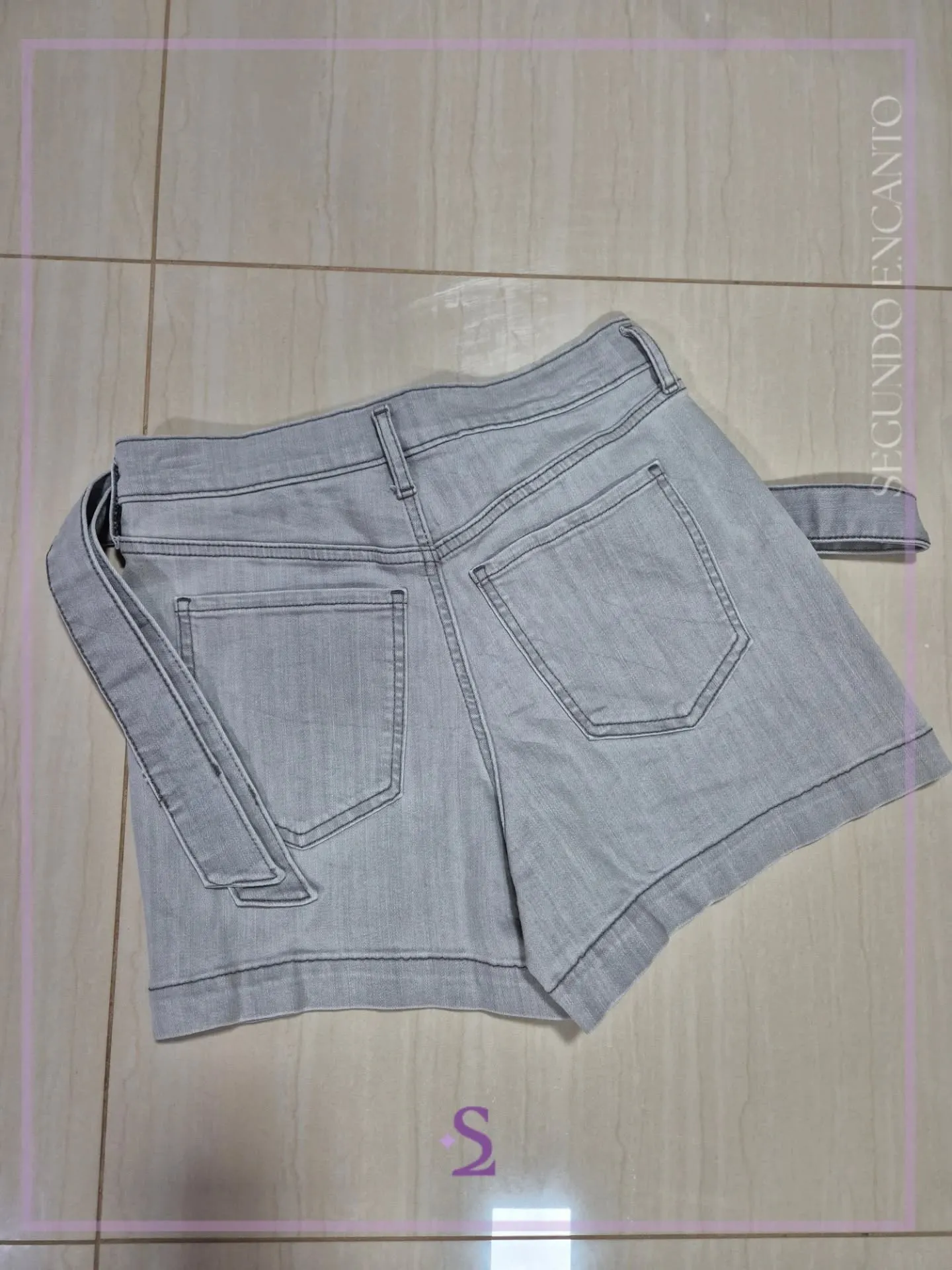 Short gris mezclilla con cinturon talla 27/4 M - Image 5