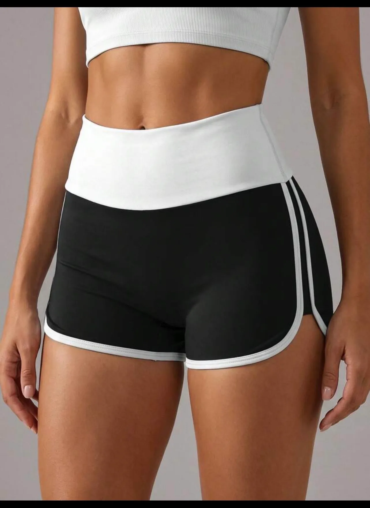 Shorts deportivos - Image 1