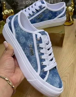 Zapatillas Guess Jelexa