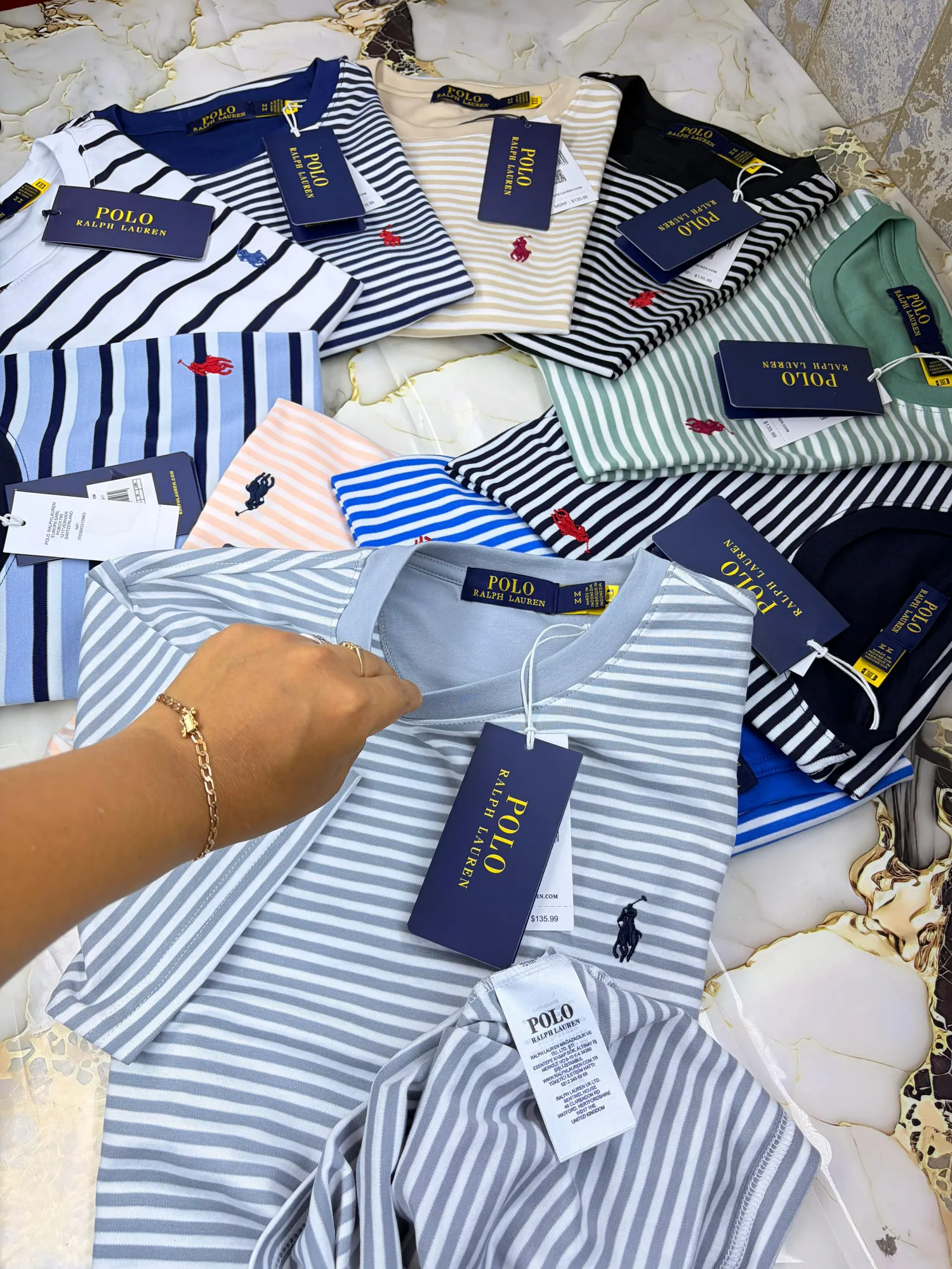 Polo Ralph Lauren a rayas – Estilo urbano y elegante - Image 2