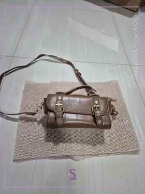 Mini cartera café