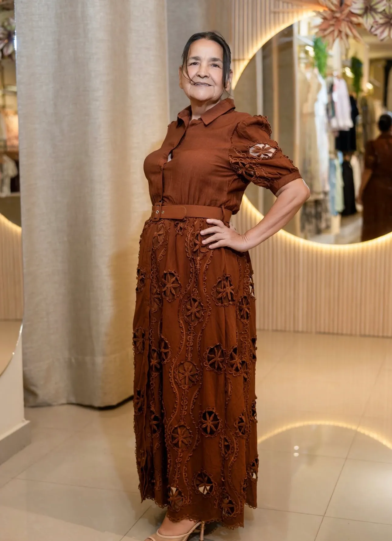 VESTIDO CAFÉ - Image 1