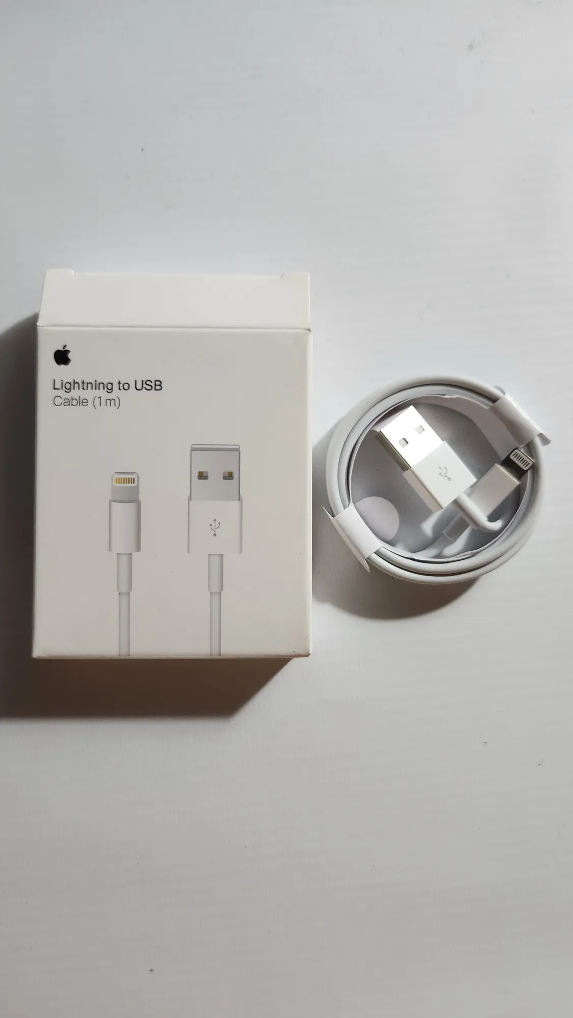 Cable USB a Lightning | 1 Metro - Image 2