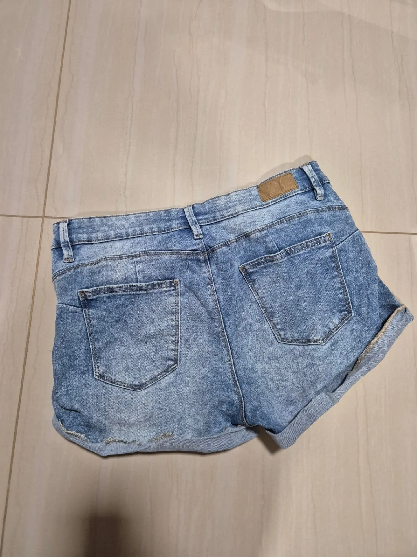 Short de mezclilla roto M - Image 3